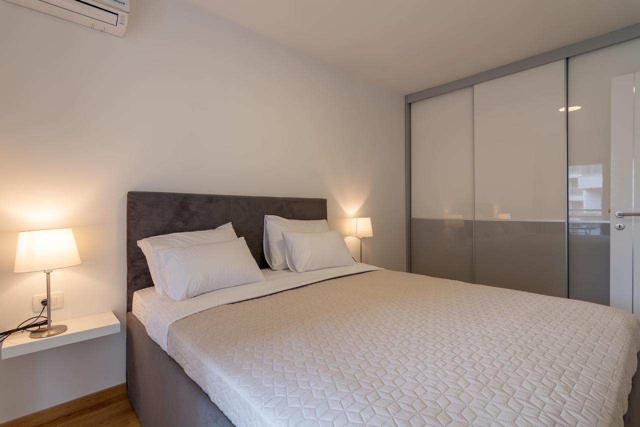 Luxury Seaside Apartments Будва Экстерьер фото